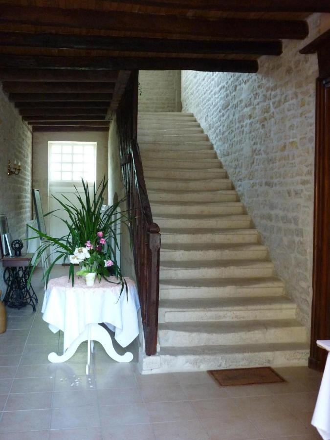Le Logis De Faugerit Bed & Breakfast Frontenay-Rohan-Rohan Exterior photo