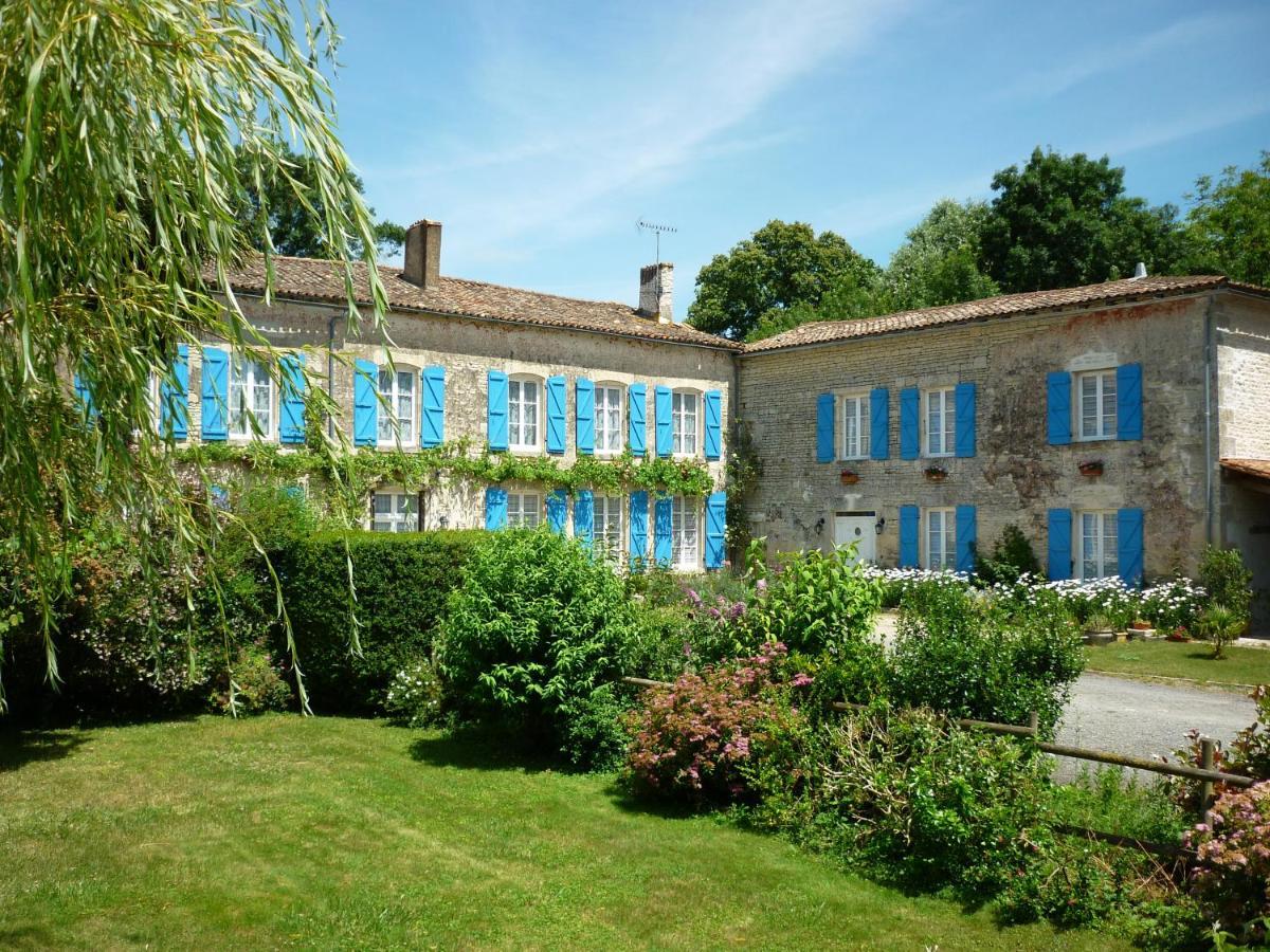 Le Logis De Faugerit Bed & Breakfast Frontenay-Rohan-Rohan Exterior photo